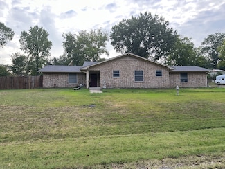 701 N Saline St, Grand Saline, TX 75140
