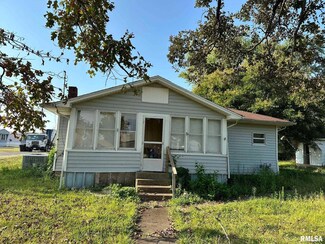 38 Barger Dr, Metropolis, IL 62960