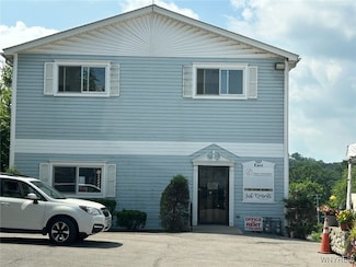 755 Center St, Lewiston, NY 14092