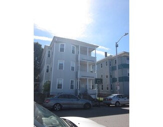 25 Canton St, Worcester, MA 01610