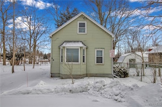 28 E Garfield St, Lancaster, NY 14086