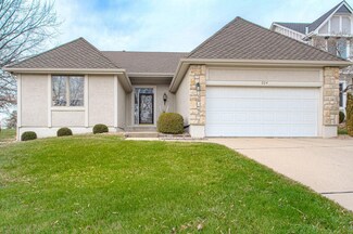 604 NE Pinehurst St, Lees Summit, MO 64064