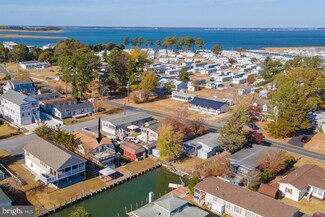 30107 Pinecrest Dr, Ocean View, DE 19970