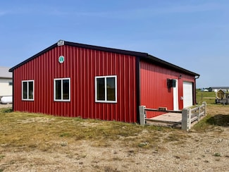 413 Valley Dr, Devils Lake, ND 58301