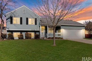 5518 W Chasefield Cir, McHenry, IL 60050