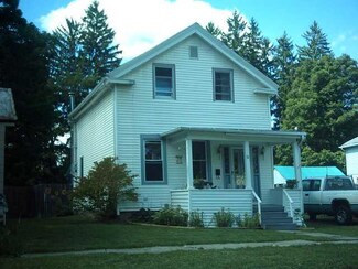 30-32 Chapel St, Cuba, NY 14727