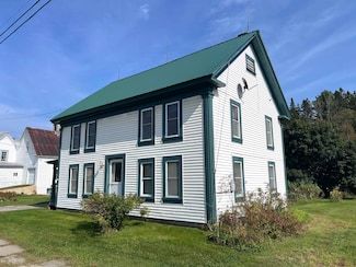 931 Main St, Greensboro Bend, VT 05842