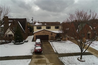 10363 Notabene Dr, Parma Heights, OH 44130