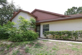 11738 Rolling Pine Ln, Port Richey, FL 34668