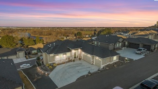 3457 Nicholas Ln, West Richland, WA 99353