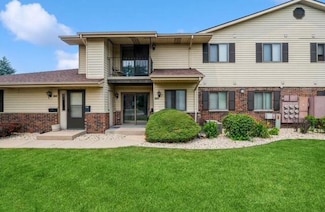 5631 70th St, Kenosha, WI 53142