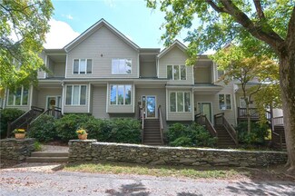 323 North Ln, Bristol, RI 02809