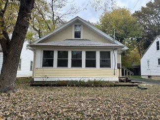 1022 S New Ave, Springfield, MO 65807