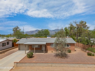 5731 E Helen St, Tucson, AZ 85712