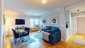 48-01 42nd St Unit 5D, Sunnyside, NY 11104