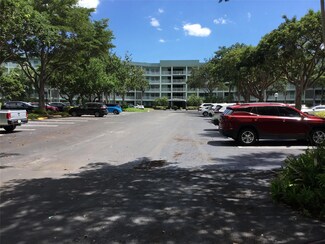806 Cypress Grove Ln Unit 305, Pompano Beach, FL 33069