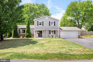 206 Meade Dr, Winchester, VA 22602