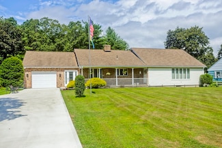 1358 E Mountain Rd, Westfield, MA 01085