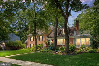 1008 Potomac Ln, Alexandria, VA 22308