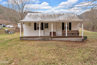 6486 Walnut Grove Rd, Mendota, VA 24270
