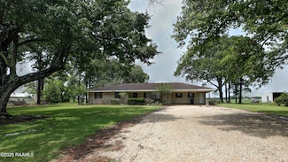 901 Lake Dauterive Rd, Loreauville, LA 70552