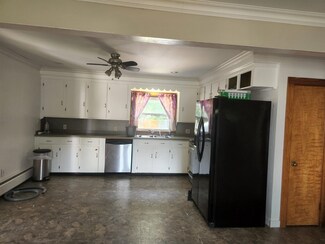 106 Kenberma St, Manchester, NH 03103