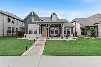 1028 Almond Blossom Cir, Crowley, TX 76036