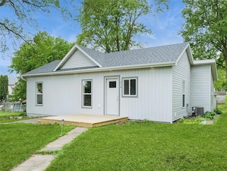 316 N Sherman St, Stuart, IA 50250