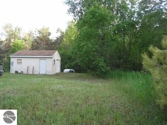 4219 Woodman Rd SW, South Boardman, MI 49680