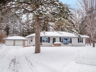 9326 Dunlap Ave, Circle Pines, MN 55014