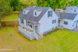 3001 Evelyn Dr, Schenectady, NY 12303
