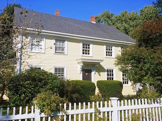 237 Granite St, Rockport, MA 01966
