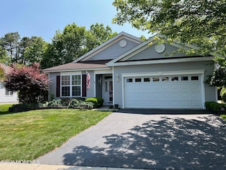 14 Edgewater Path, Barnegat, NJ 08005