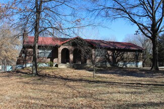 23637 Ka Line Dr, Sedalia, MO 65301