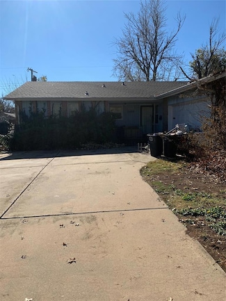 5408 NW 67th St, Warr Acres, OK 73132