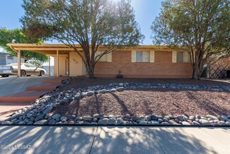 6616 E Nelson Dr, Tucson, AZ 85730