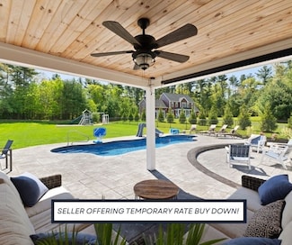 20 Quail Run Rd, Bridgewater, MA 02324