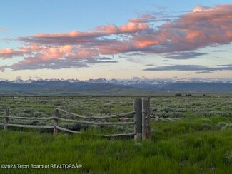 4 Carter Ave, Cora, WY 82925