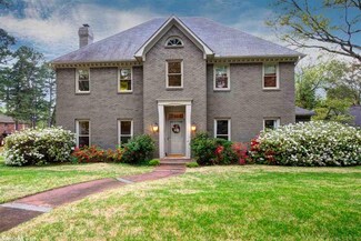 2 Hyde Ct, Little Rock, AR 72212