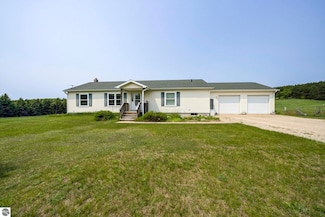 7684 Honey Hollow Rd, Bellaire, MI 49615