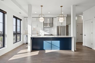 4917 Eden Ave Unit 702, Edina, MN 55424