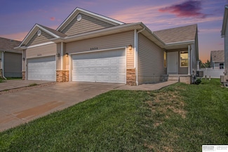 8904 Blacksmith Ct, Lincoln, NE 68507