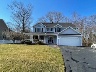 7 Cathedral Ct, Cumberland, RI 02864