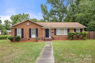 2121 Milton Rd, Charlotte, NC 28215