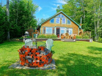 41 S Sibley Dr, Canaan, ME 04924