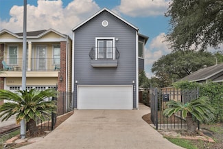 826 E 29th St, Houston, TX 77009