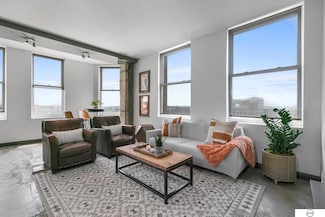 100 N 12th St Unit 904, Lincoln, NE 68508