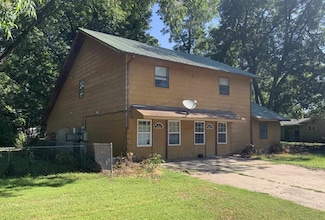 211 E French Ave, Perkins, OK 74059