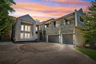 302 Summer Garden Dr, Marietta, GA 30064