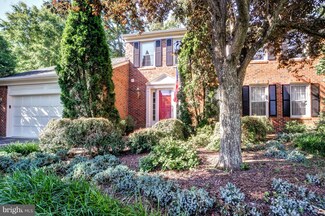 9405 Meadow Crossing Way, Fairfax Station, VA 22039